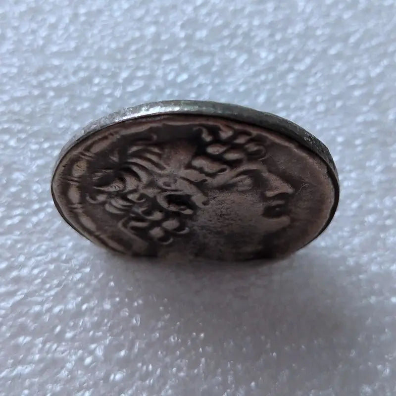 Seleucid Tetradrachm Coin Replica – Zeus Nikephoros (Antiochos XI, 94–93 BC)