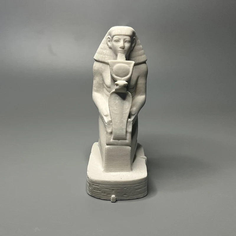 Ancient Egyptian Pharaoh Kneeling Statue – Historical Reproduction