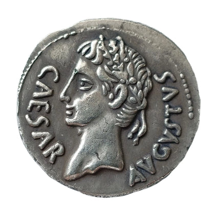 Denarius (DIVVS IVLIVS) – Roman Empire Replica Coin (42 BCE-14 CE)